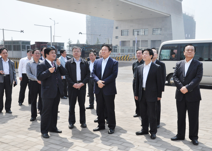 Leaders Li Zhengwen and Luo Qingyu visited Fanglue